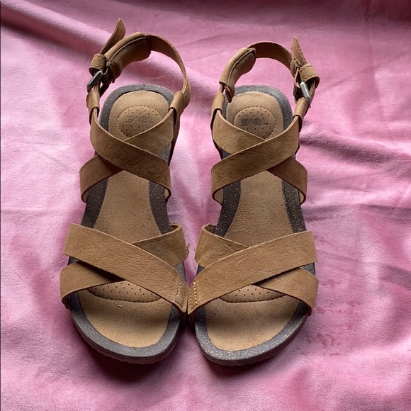 Teva Shoes - *Host Pick* Teva Wedge Cross Strap. Size 7.